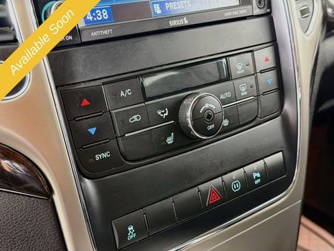 Used 2012 Jeep Grand Cherokee Laredo AWD/4WD image 15