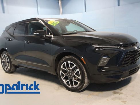 Used 2023 Chevrolet Blazer RS w/ Enhanced Convenience Package FWD image 1