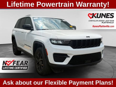 Used 2024 Jeep Grand Cherokee Altitude AWD/4WD image 1
