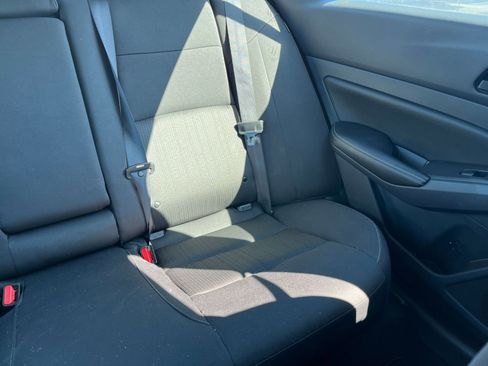 Used 2025 Nissan Altima 2.5 SV image 36