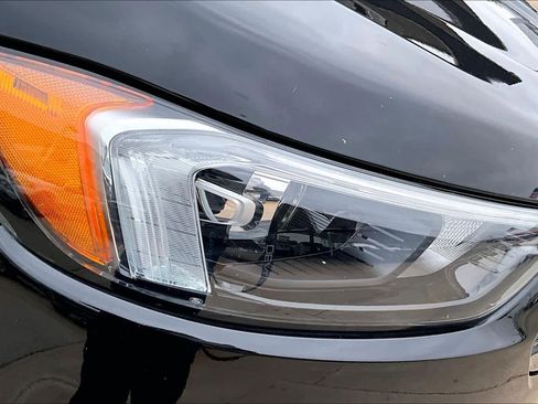 Used 2020 Ford Edge ST-Line w/ Cold Weather Package image 26