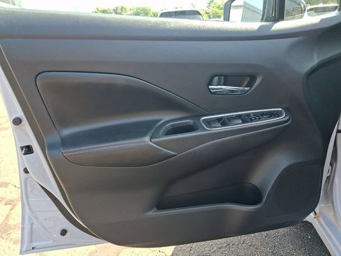 Used 2023 Nissan Versa SR w/ Trunk Package FWD image 13