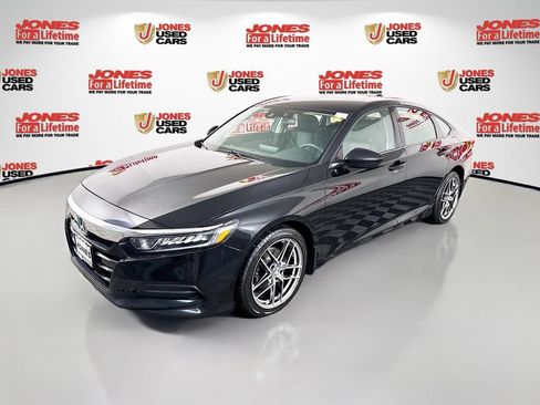 Used 2018 Honda Accord LX image 11