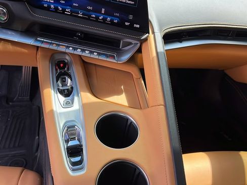 Used 2026 Chevrolet Corvette Stingray Premium Conv w/ Z51 Performance Package RWD image 14