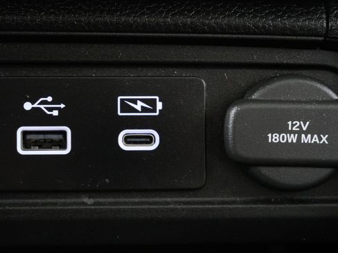 Used 2023 Honda Pilot Touring image 23
