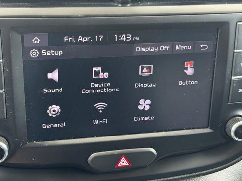 Used 2024 Kia Soul LX w/ Option Group 015 FWD image 25
