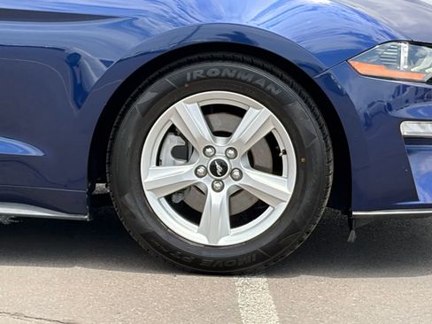 Used 2019 Ford Mustang Coupe RWD image 9