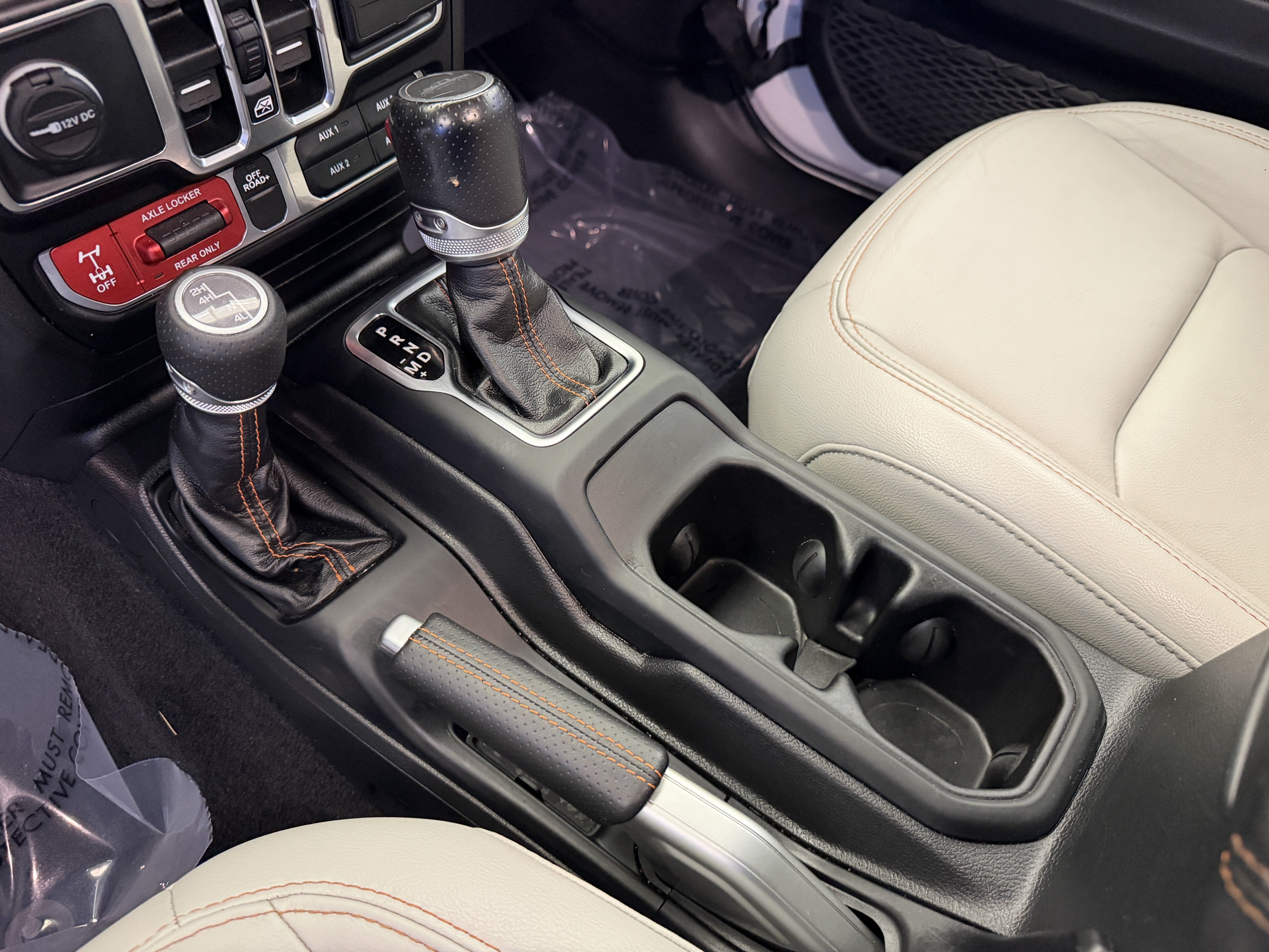 Used 2021 Jeep Gladiator Mojave AWD/4WD image 22