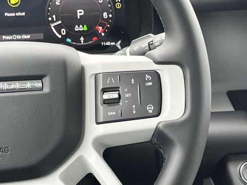 Used 2025 Land Rover Defender 110 S image 21