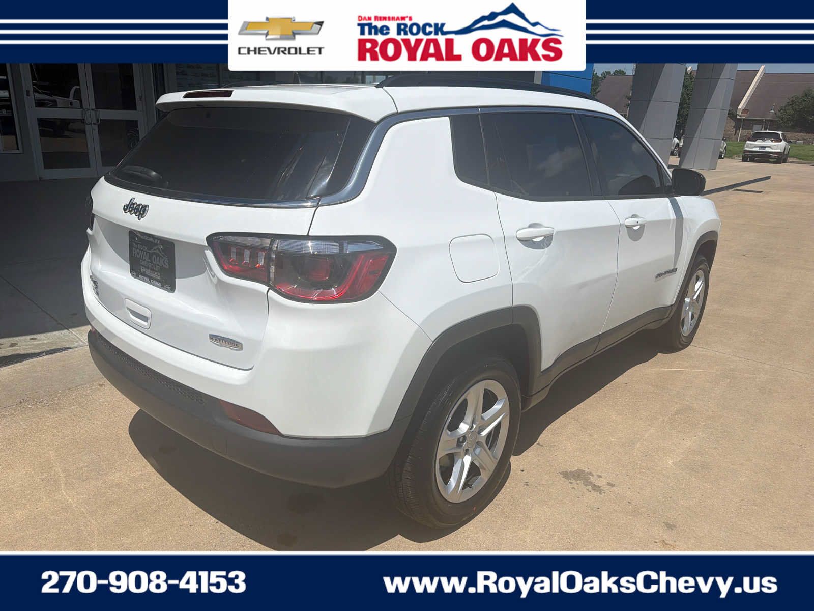 Used 2023 Jeep Compass Latitude AWD/4WD image 6