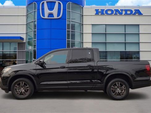 Certified 2020 Honda Ridgeline Sport image 3