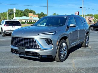 Used 2025 Buick Enclave Avenir w/ Trailering Package, 5000 lbs. FWD video 1