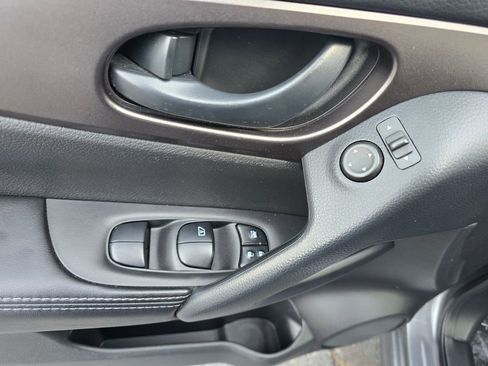 Used 2020 Nissan Rogue Sport S w/ Appearance Package image 27