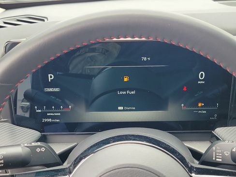 Certified 2025 Nissan Kicks SR FWD image 19