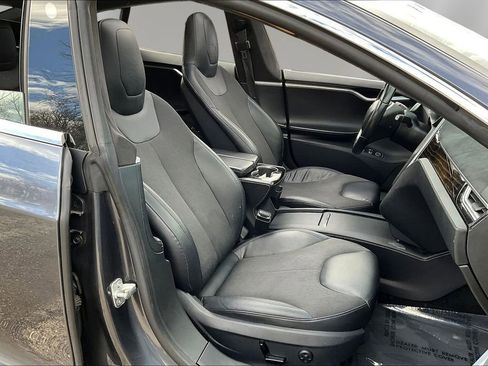 Used 2016 Tesla Model S 60 image 29
