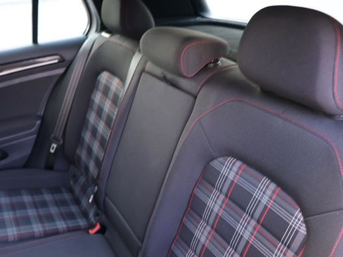 Used 2016 Volkswagen GTI S image 18