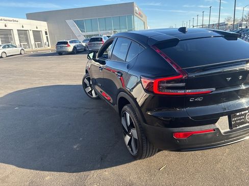 Certified 2023 Volvo C40 P8 Recharge Ultimate image 5