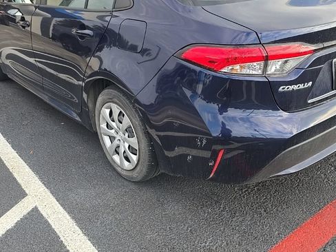 Used 2021 Toyota Corolla LE FWD image 7