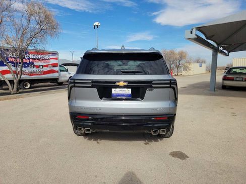New 2026 Chevrolet Traverse High Country w/ LPO, Floor Liner Package AWD/4WD image 7