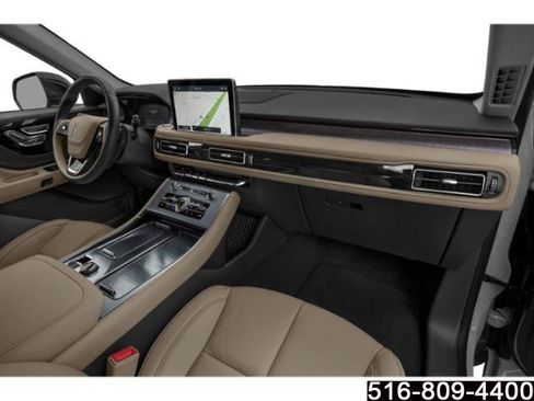 Used 2022 Lincoln Aviator AWD w/ Premium Package image 16