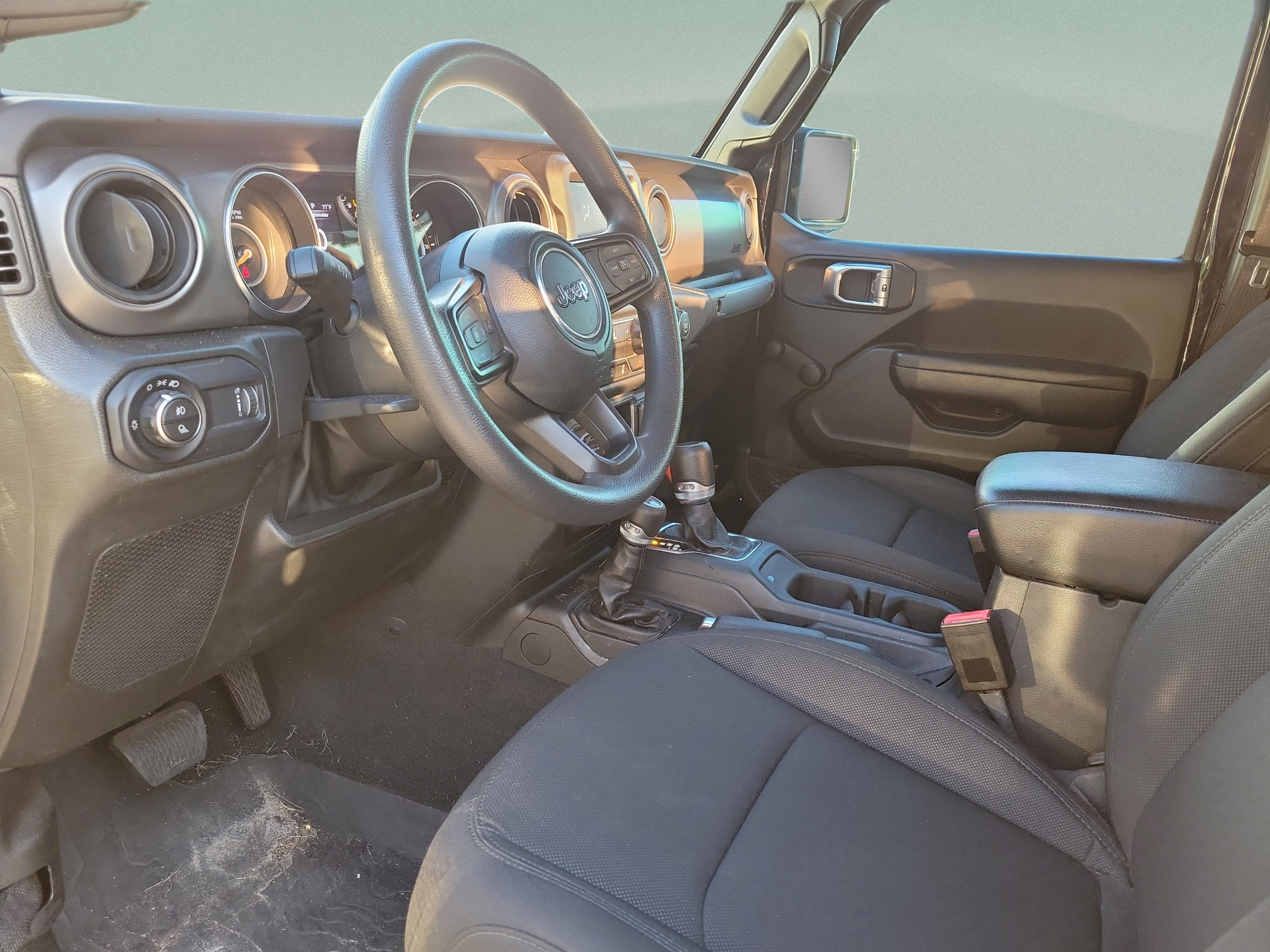 Certified 2023 Jeep Gladiator Sport AWD/4WD image 17