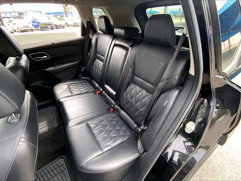 Used 2022 Nissan Rogue Platinum w/ Head-Up Display Package image 21