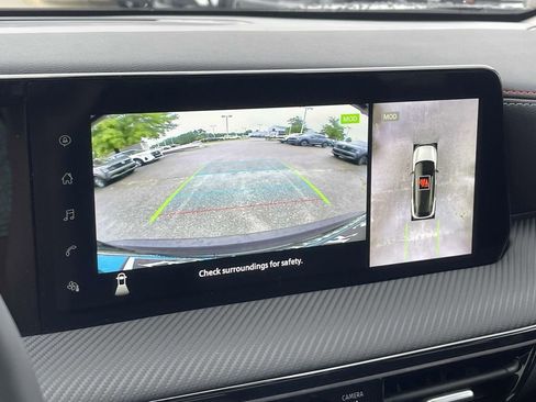 New 2025 Nissan Kicks SR w/ SR Premium Package image 24