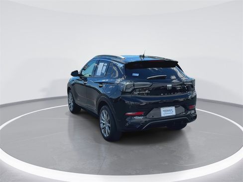 Used 2025 Buick Encore GX Avenir w/ Avenir Convenience Package image 7