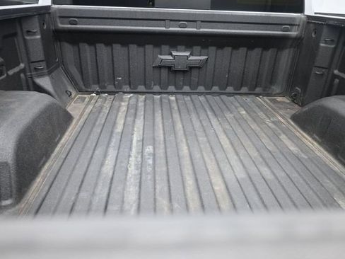 Used 2022 Chevrolet Silverado 1500 LT image 14