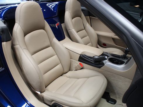 Used 2005 Chevrolet Corvette Convertible w/ Preferred Equipment Group RWD image 51