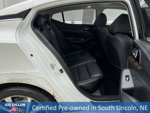 Used 2017 Nissan Maxima Platinum image 23
