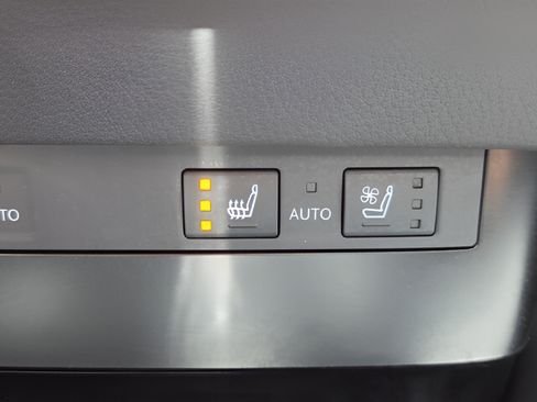 Certified 2025 Lexus ES 350 w/ Accessory Package (Z2) FWD image 21