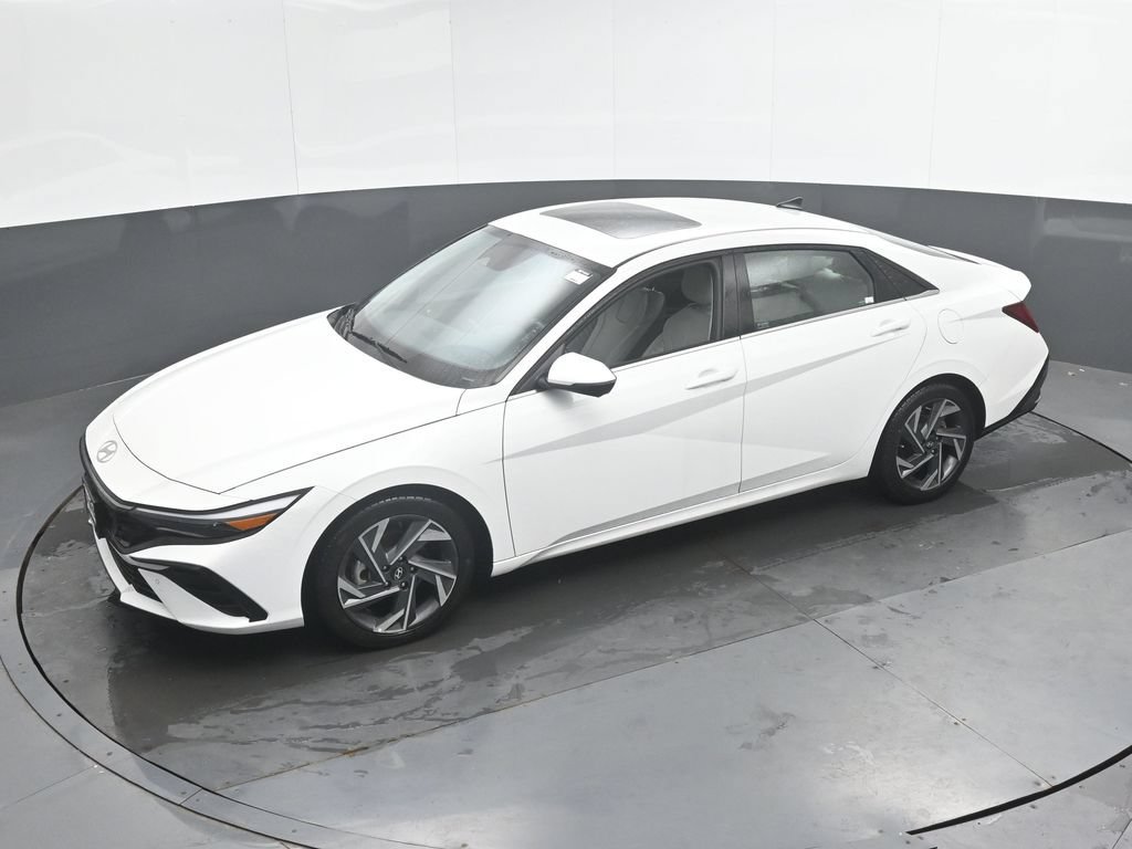 Used 2024 Hyundai Elantra Limited FWD image 36