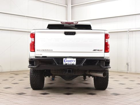 Used 2024 Chevrolet Silverado 2500 ZR2 w/ Technology Package AWD/4WD image 7
