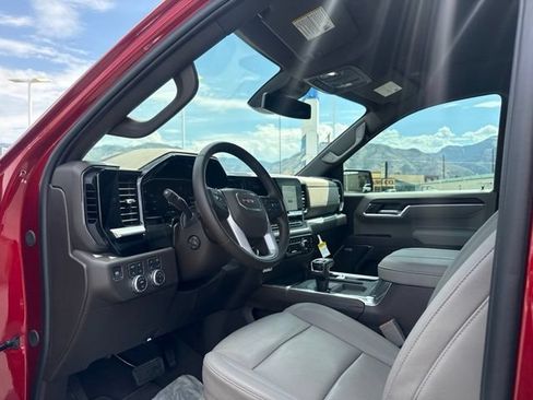 Used 2026 GMC Sierra 1500 SLT w/ SLT Convenience Package AWD/4WD image 17