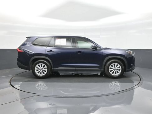 Certified 2024 Toyota Grand Highlander AWD image 8