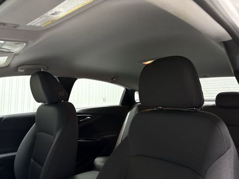 Used 2022 Chevrolet Malibu LS image 19