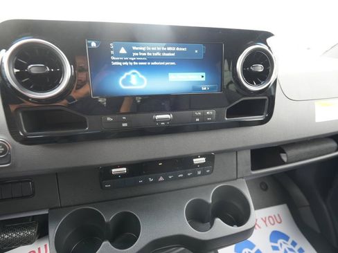 New 2026 Mercedes-Benz Sprinter 2500 image 12