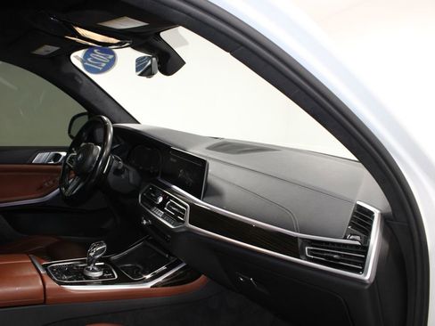 Used 2021 BMW X7 M50i w/ Executive Package AWD/4WD image 31