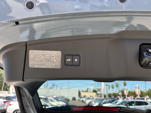 Used 2025 INFINITI QX55 Essential AWD/4WD image 21