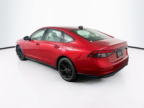 Used 2025 Honda Accord SE image 5