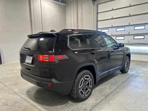 New 2026 Jeep Cherokee Laredo image 6