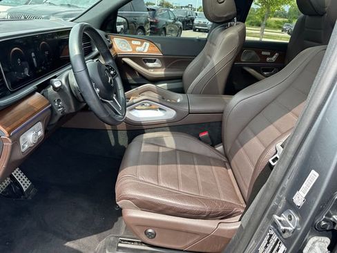 Used 2023 Mercedes-Benz GLS 450 4MATIC image 25