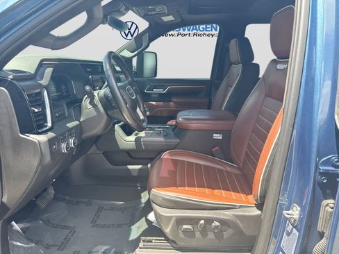 Used 2024 GMC Sierra 3500 Denali Ultimate AWD/4WD image 23