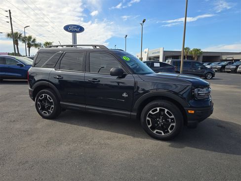 Certified 2022 Ford Bronco Sport Outer Banks w/ Tech Package image 2
