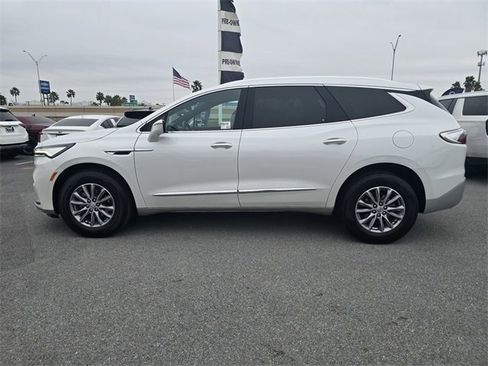 Used 2023 Buick Enclave Premium image 8