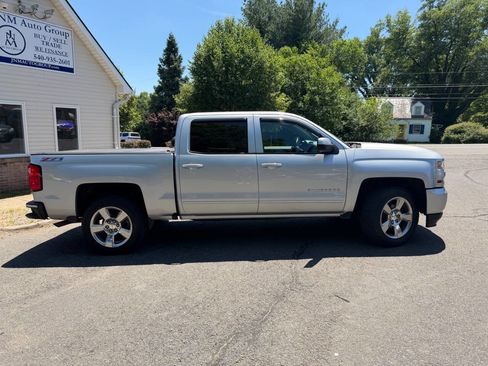 Used 2017 Chevrolet Silverado 1500 LT w/ All Star Edition AWD/4WD image 8