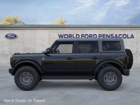 New 2025 Ford Bronco Outer Banks w/ Sasquatch Package image 3