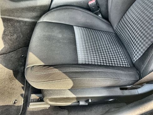 Used 2020 Dodge Charger Scat Pack image 25