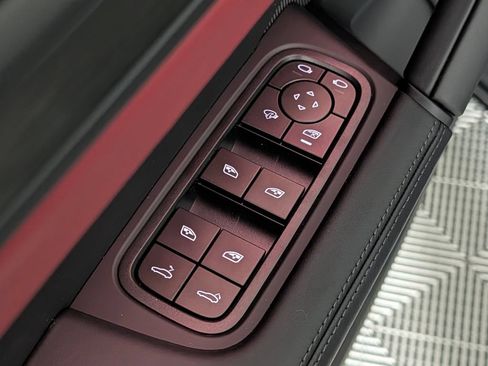 New 2026 Porsche Cayenne GTS AWD/4WD image 27